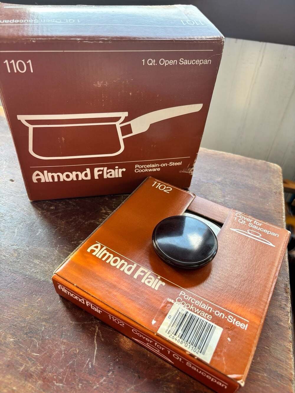 Vintage Almond Flair 1 Qt. Open Saucepan and Cover Cookware